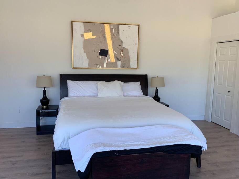 Country Home, Sleeps 6 Pets Friendly Порт Алберни Екстериор снимка