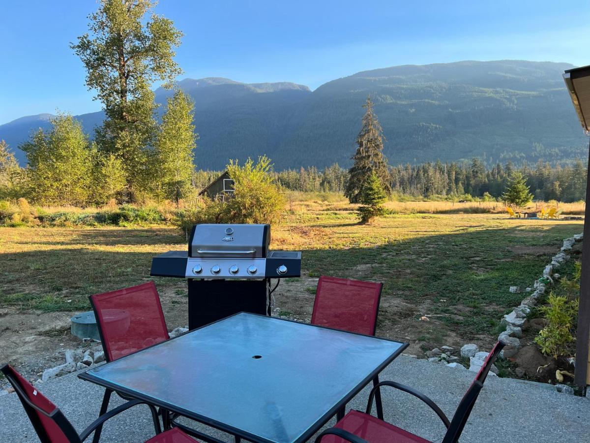 Country Home, Sleeps 6 Pets Friendly Порт Алберни Екстериор снимка
